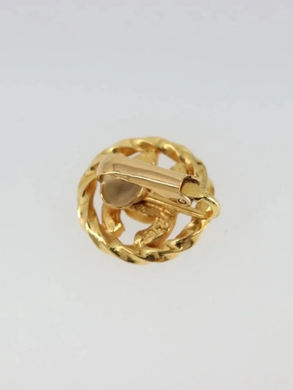 CHANEL Earring Metal Gold Tone CC Auth 188627